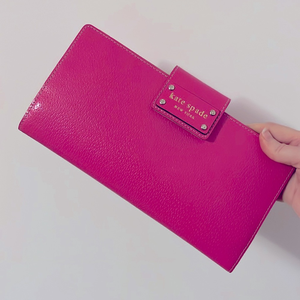 Kate Spade Travel Wallet